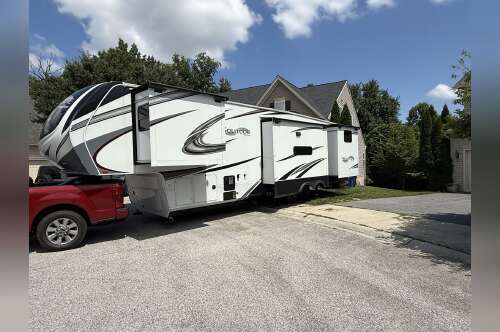 2022 Grand Design SOLITUDE S-CLASS 3740BH-R in elkridge MD