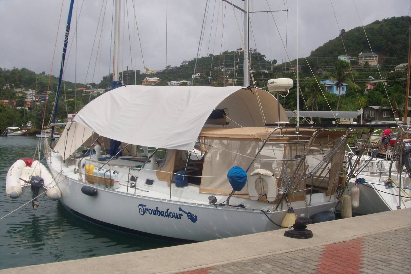 A photo of this 1986 Beneteau Idylle 15.50
