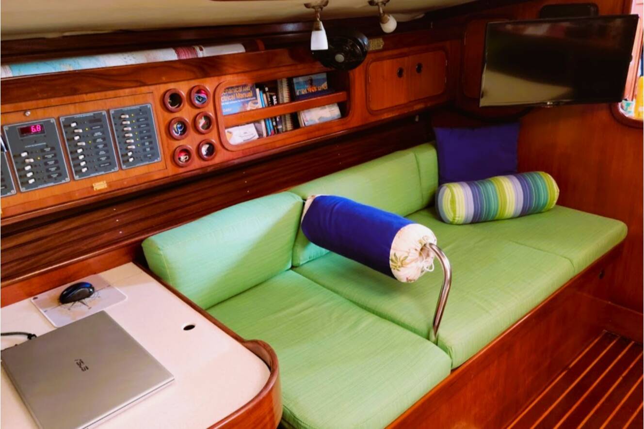 A photo of this 1986 Beneteau Idylle 15.50