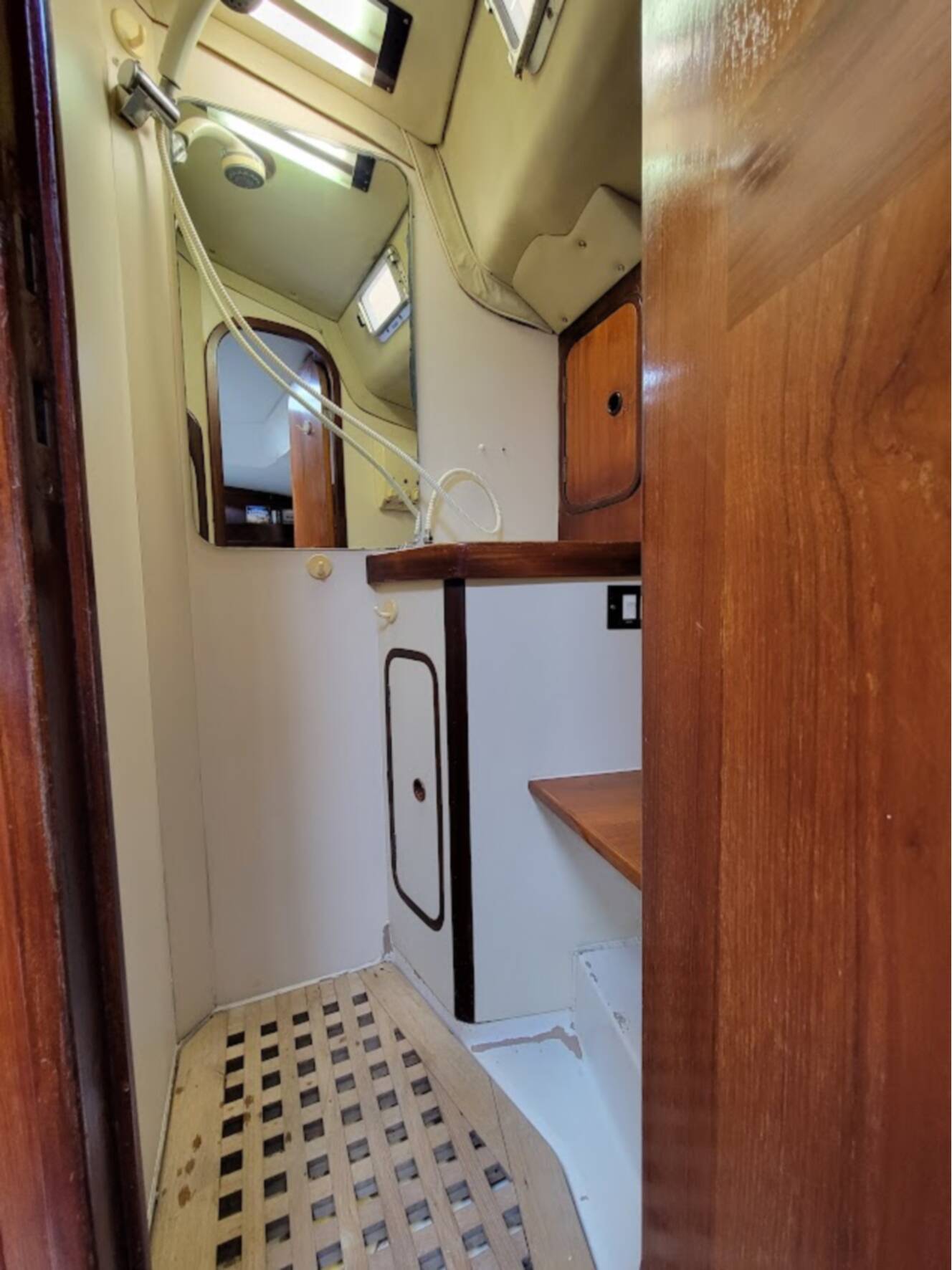 A photo of this 1986 Beneteau Idylle 15.50