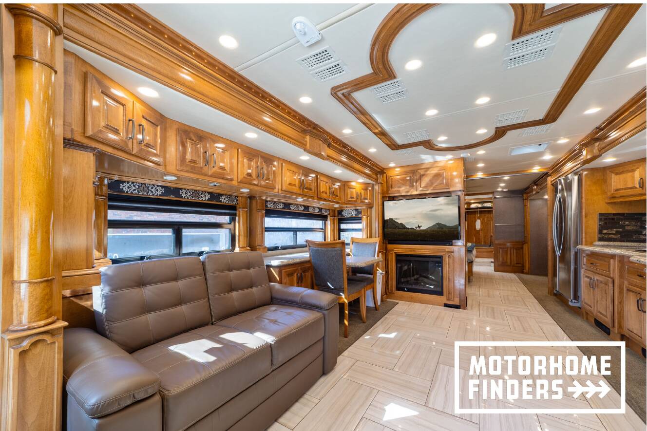 A photo of this 2017 American Coach AMERICAN REVOLUTION 42Q