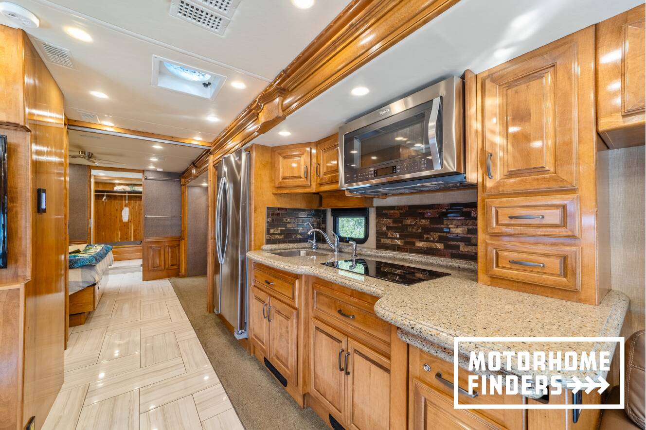 A photo of this 2017 American Coach AMERICAN REVOLUTION 42Q