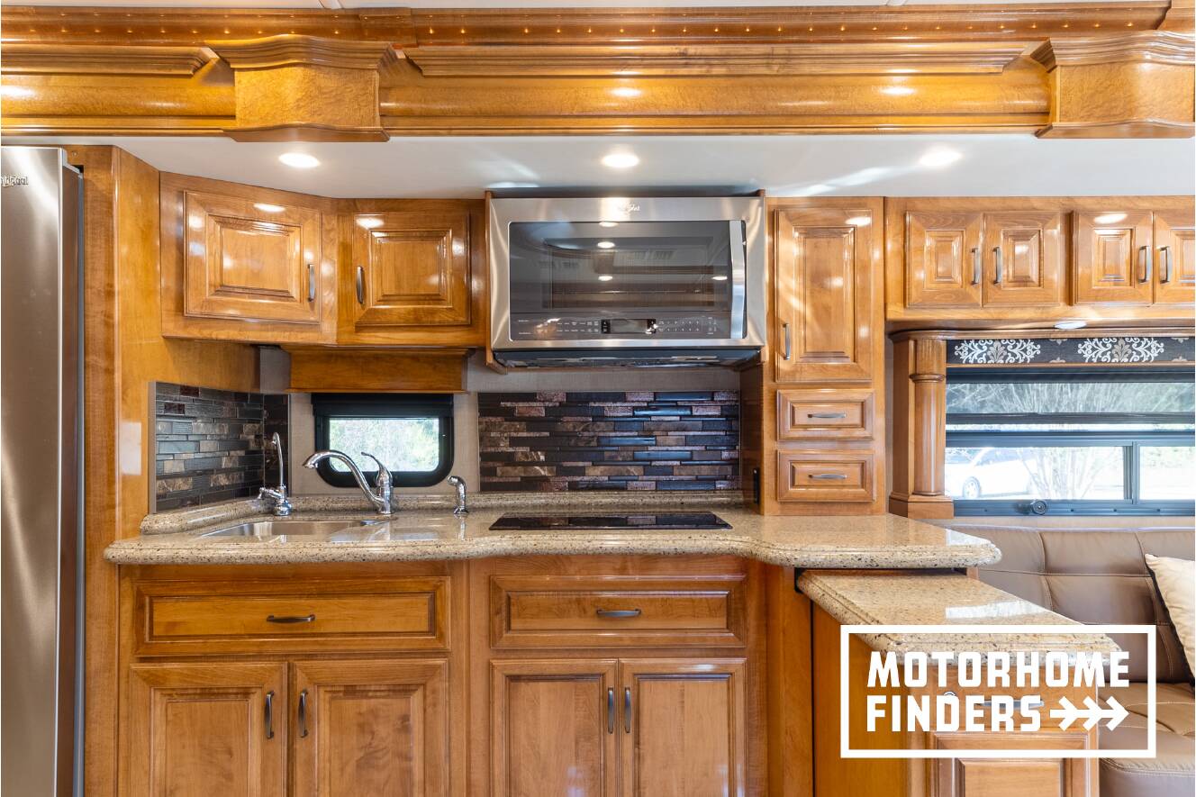 A photo of this 2017 American Coach AMERICAN REVOLUTION 42Q