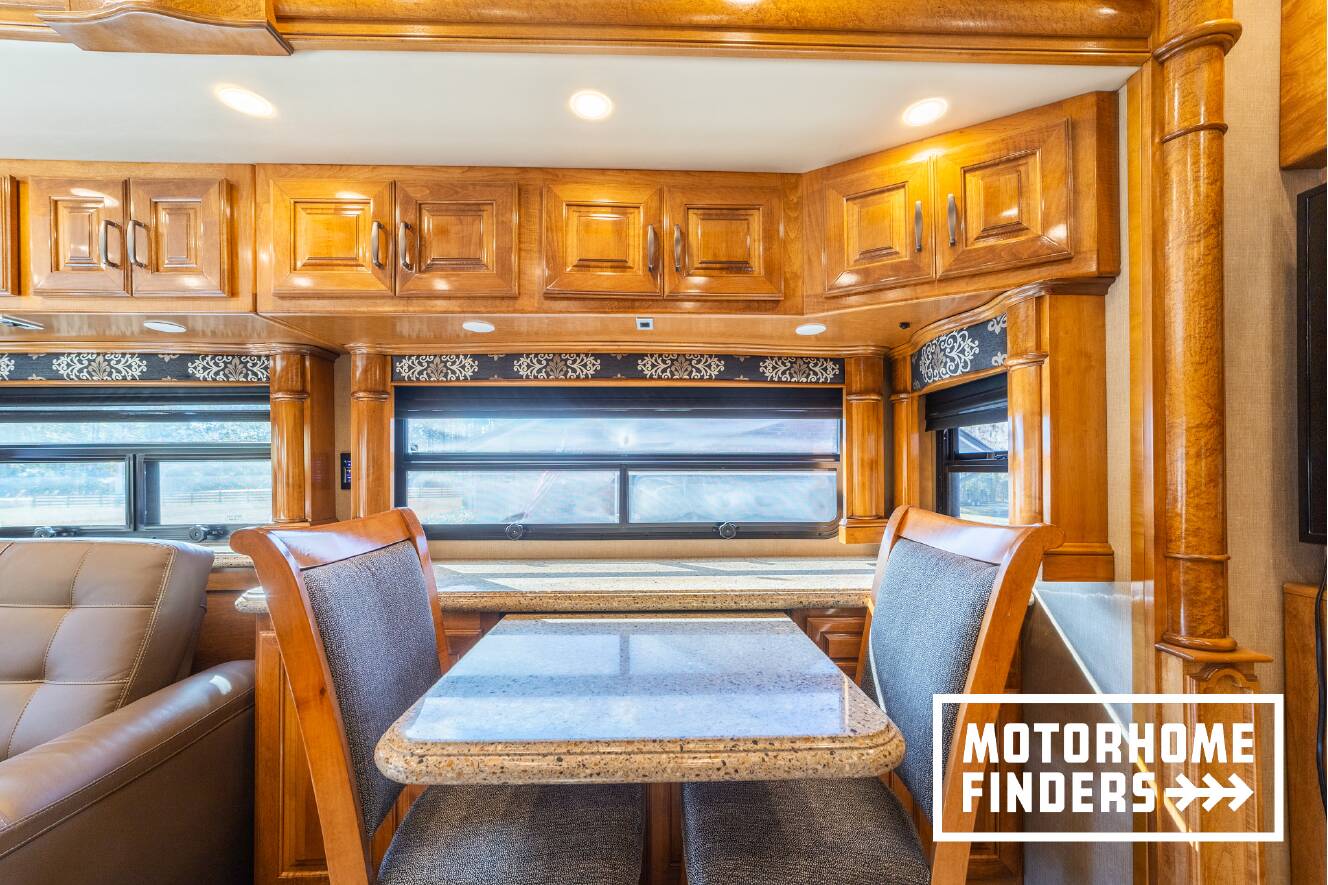 A photo of this 2017 American Coach AMERICAN REVOLUTION 42Q
