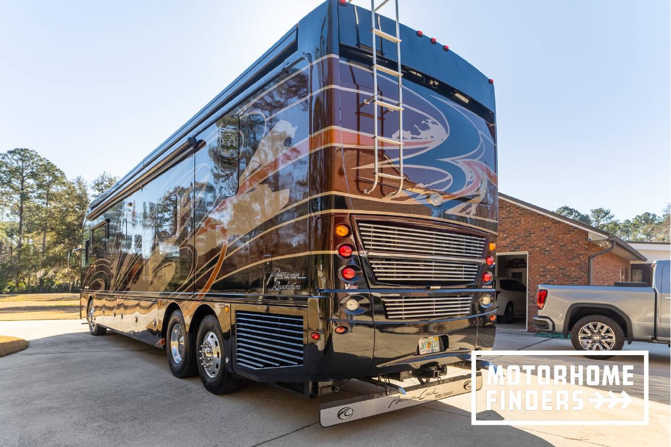 A photo of this 2017 American Coach AMERICAN REVOLUTION 42Q