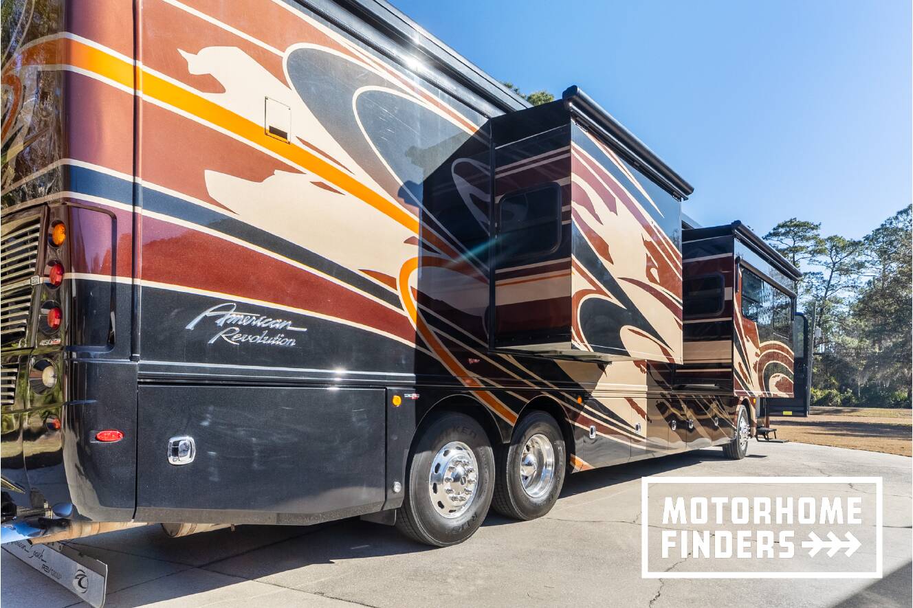 A photo of this 2017 American Coach AMERICAN REVOLUTION 42Q
