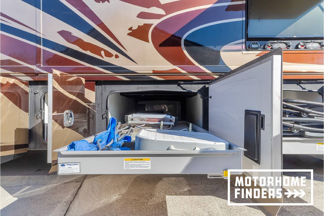 A photo of this 2017 American Coach AMERICAN REVOLUTION 42Q