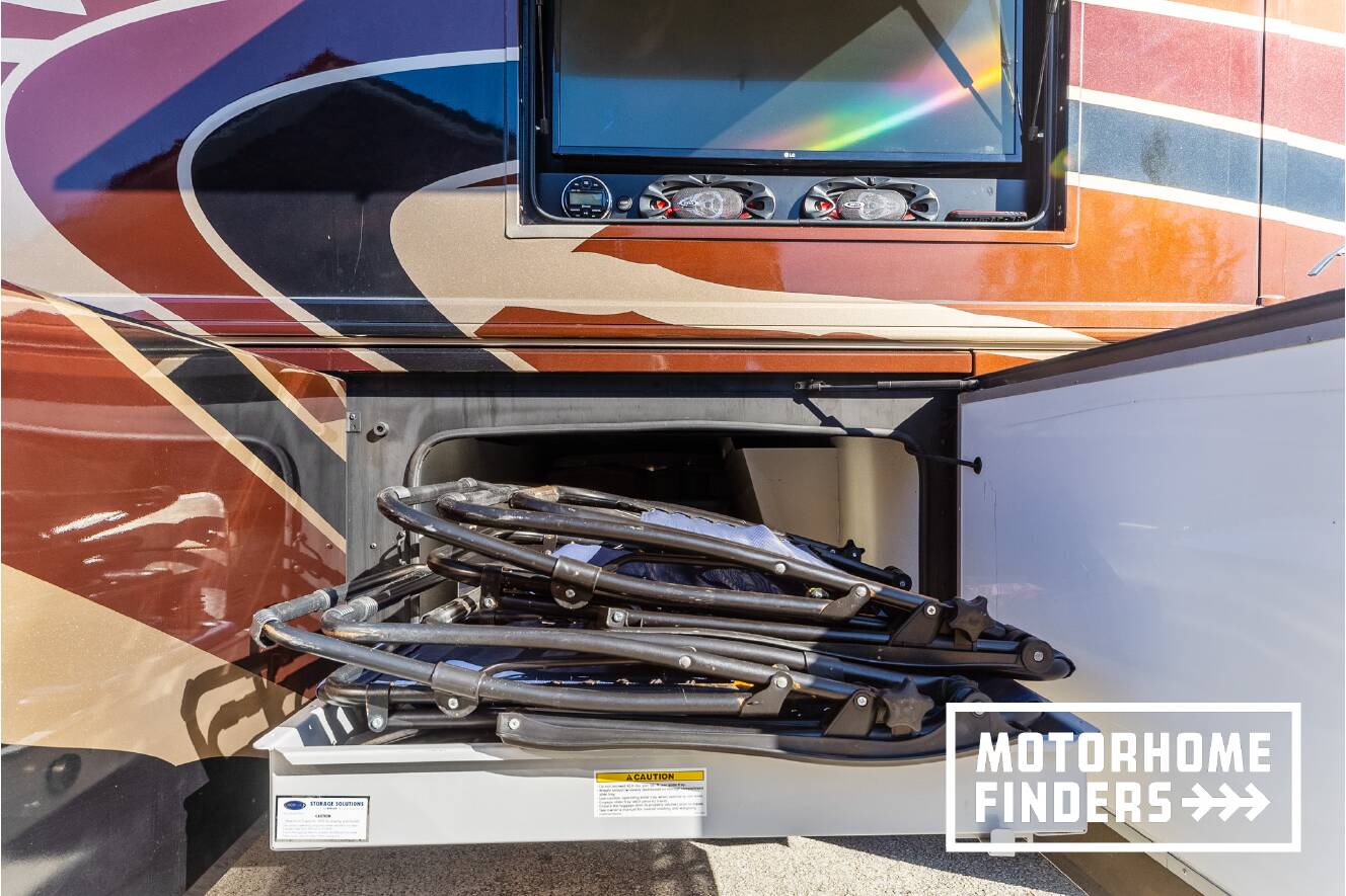 A photo of this 2017 American Coach AMERICAN REVOLUTION 42Q