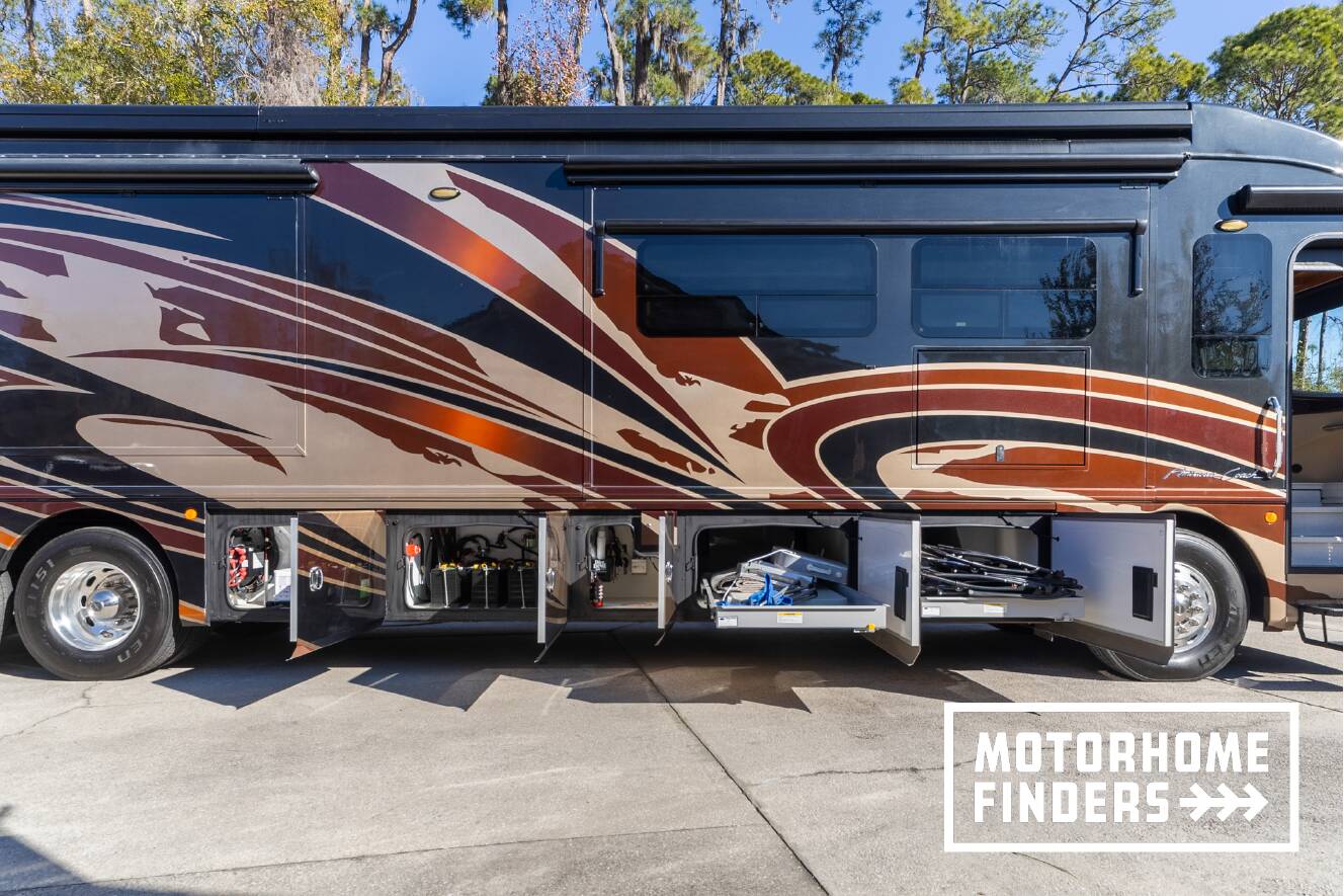 A photo of this 2017 American Coach AMERICAN REVOLUTION 42Q