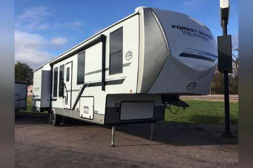 2025 Forest River Rv Wildwood Heritage Glen 38VERANDA in new ulm MN