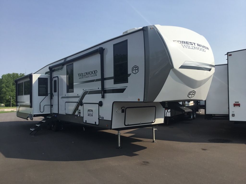 2025 Forest River Rv Wildwood Heritage Glen 369BL in new ulm MN