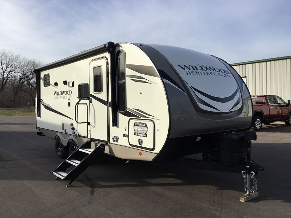 2023 Forest River Rv Wildwood Heritage Glen Hyper-Lyte 20BHHL in new ulm MN