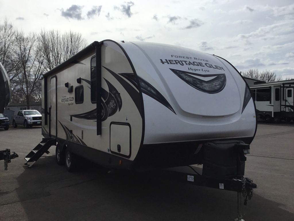 2020 Forest River Rv Wildwood Heritage Glen Hyper-Lyte 22RBHL in new ulm MN