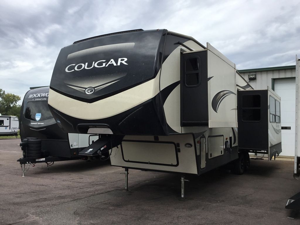 2019 Keystone Rv Cougar 310RLS in new ulm MN