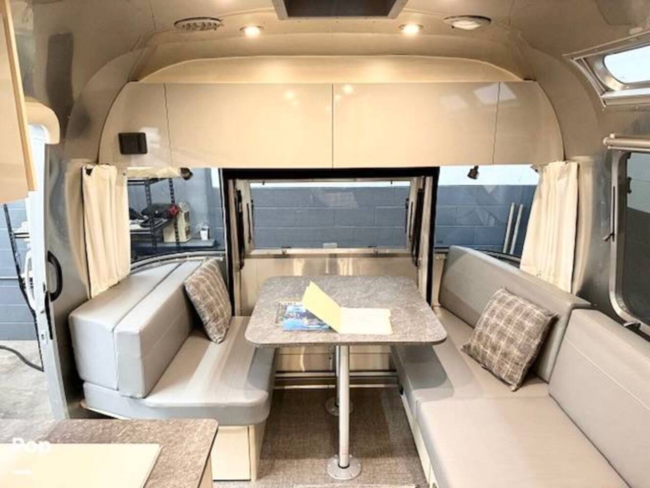 A photo of this 2022 Airstream Flying Cloud 27FB Queen