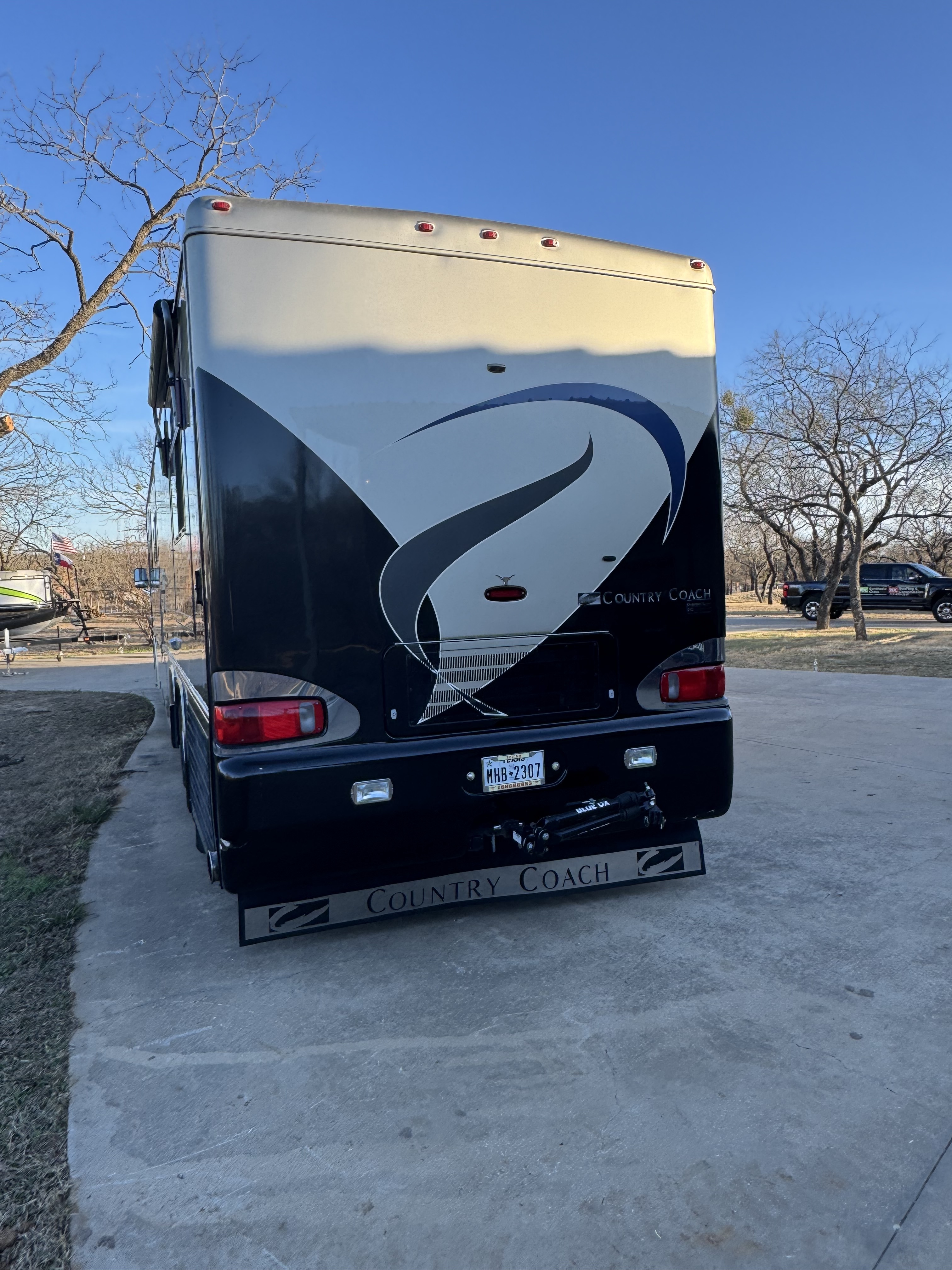 2004 Country Coach ALLURE 40 NEWPORT in millsap TX