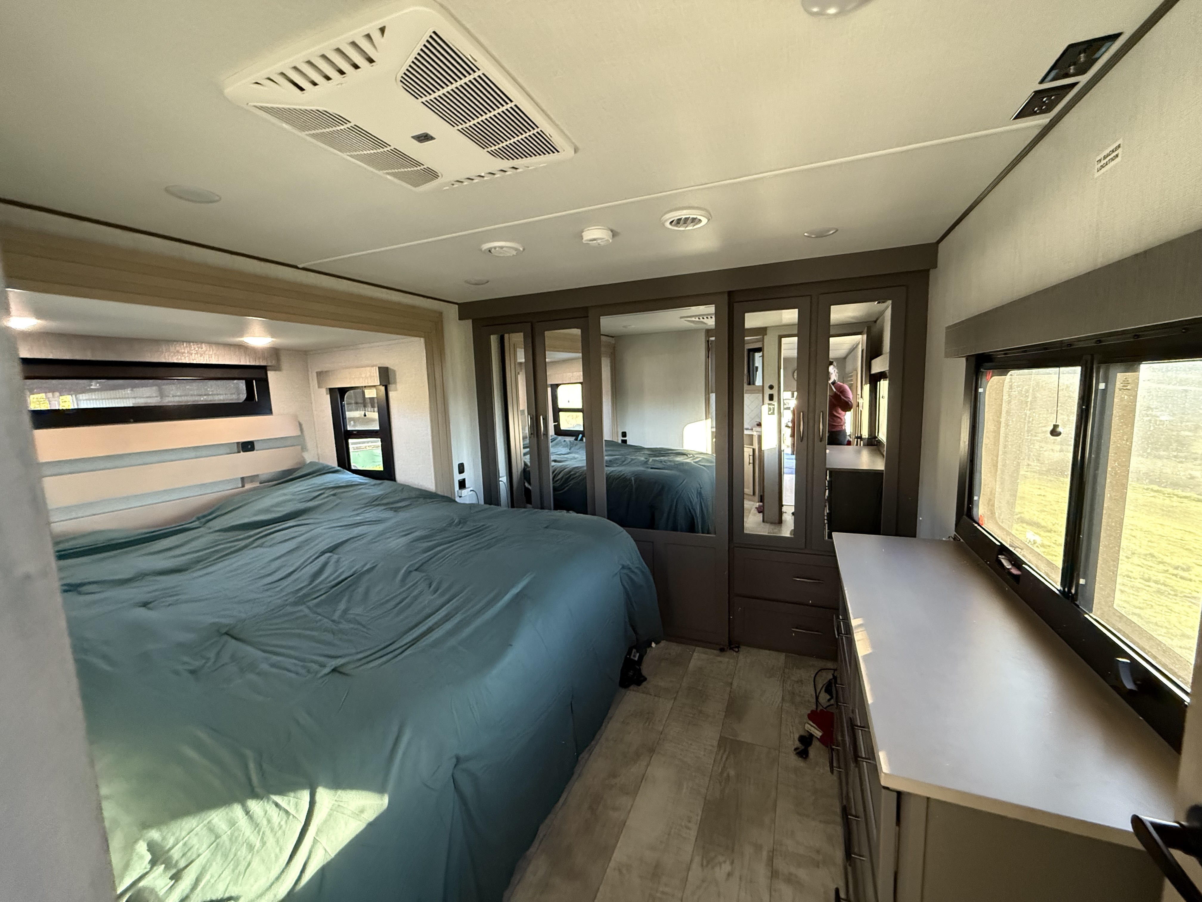 2025 Grand Design MOMENTUM M-CLASS 414M in livermore CA