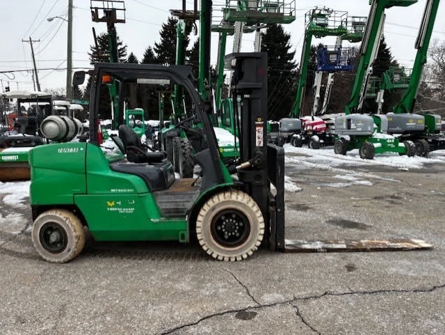 2015 MITSUBISHI FG50NGLE in Lansing, MI
