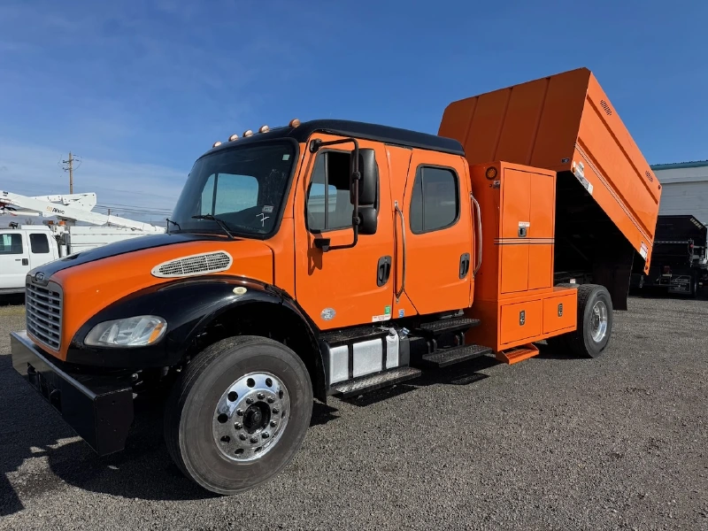 2016 FREIGHTLINER M2