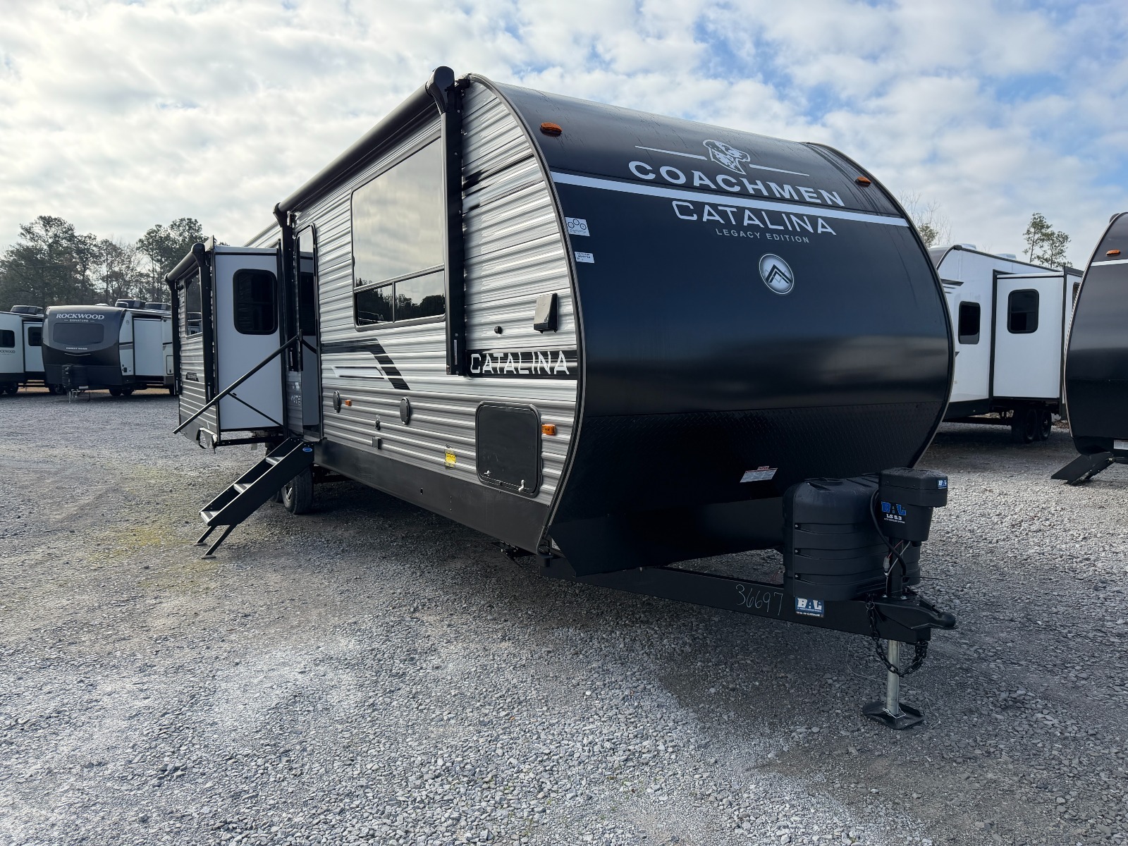 2026 Coachmen Catalina 323MAZE in holden LA