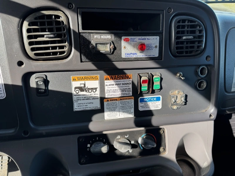 2016 FREIGHTLINER M2