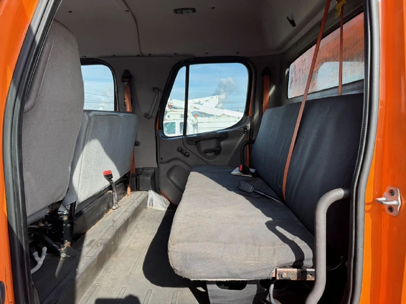 2016 FREIGHTLINER M2