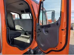 2016 FREIGHTLINER M2