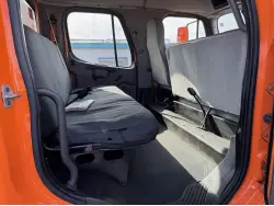 2016 FREIGHTLINER M2