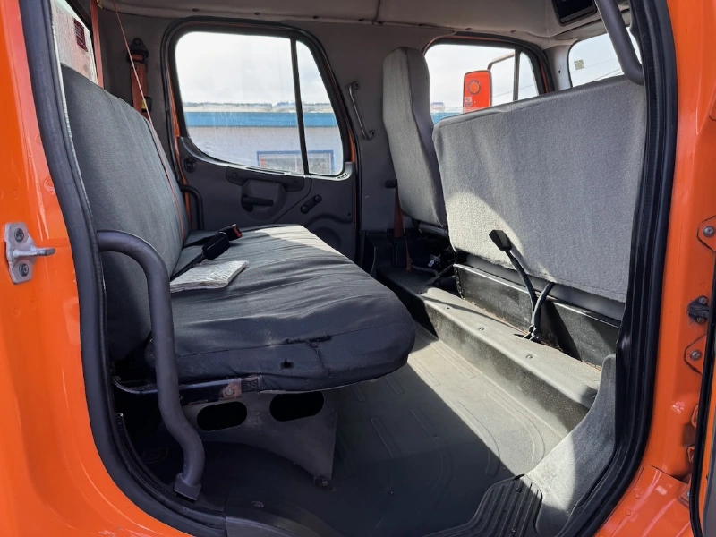2016 FREIGHTLINER M2