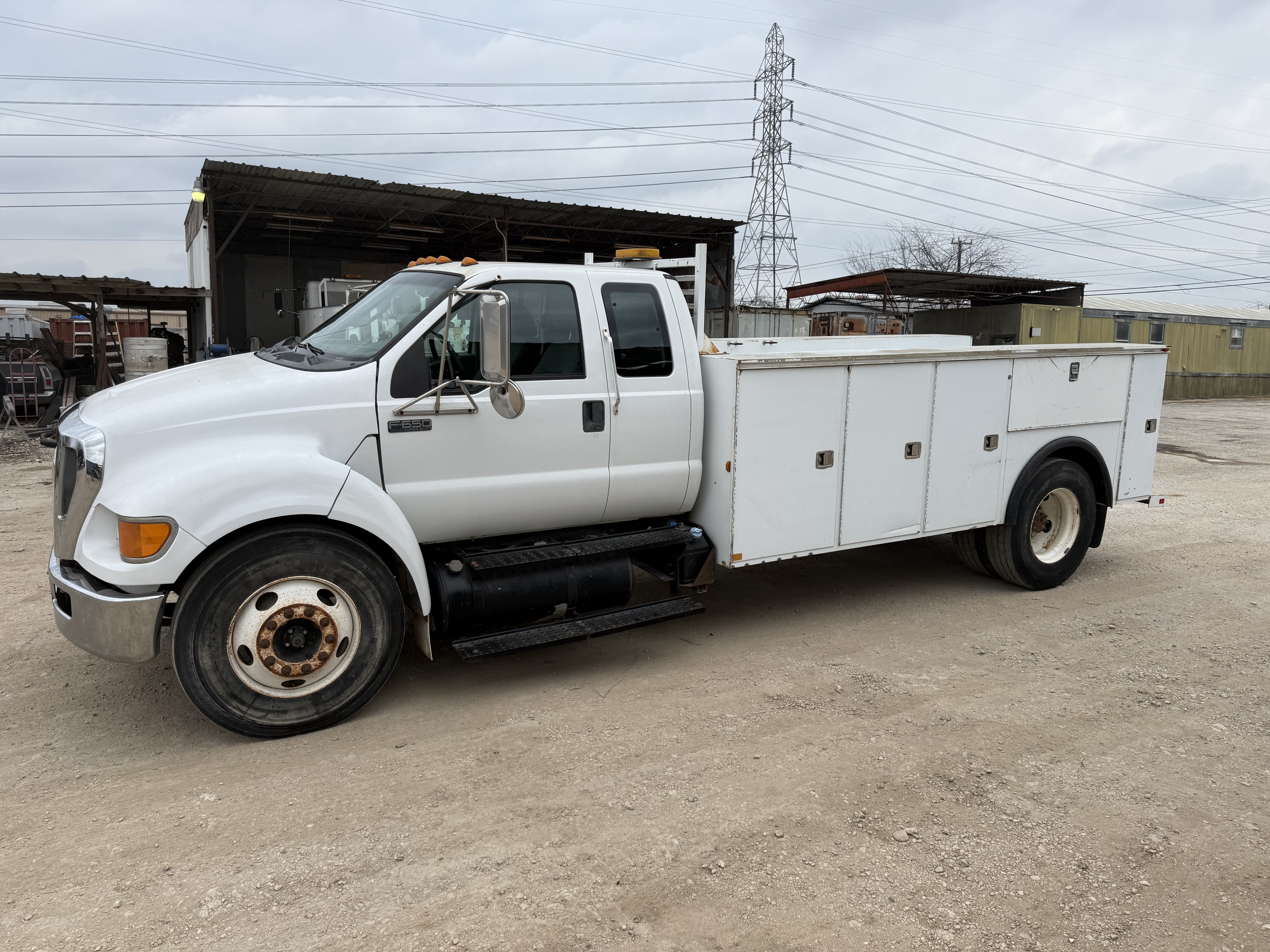 2012 FORD F650 in San Antonio, TX