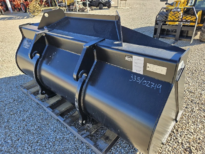 2026 JCB 335/02719