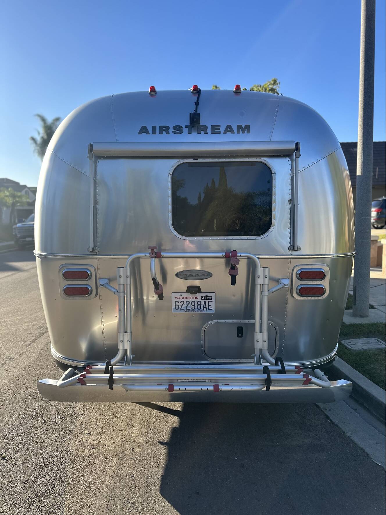 A photo of this 2015 Airstream FLYING CLOUD 30FB BUNK