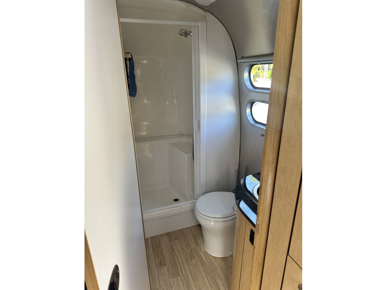A photo of this 2015 Airstream FLYING CLOUD 30FB BUNK