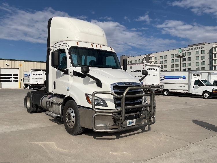 2020 FREIGHTLINER CASCADIA 116 in Knoxville, TN
