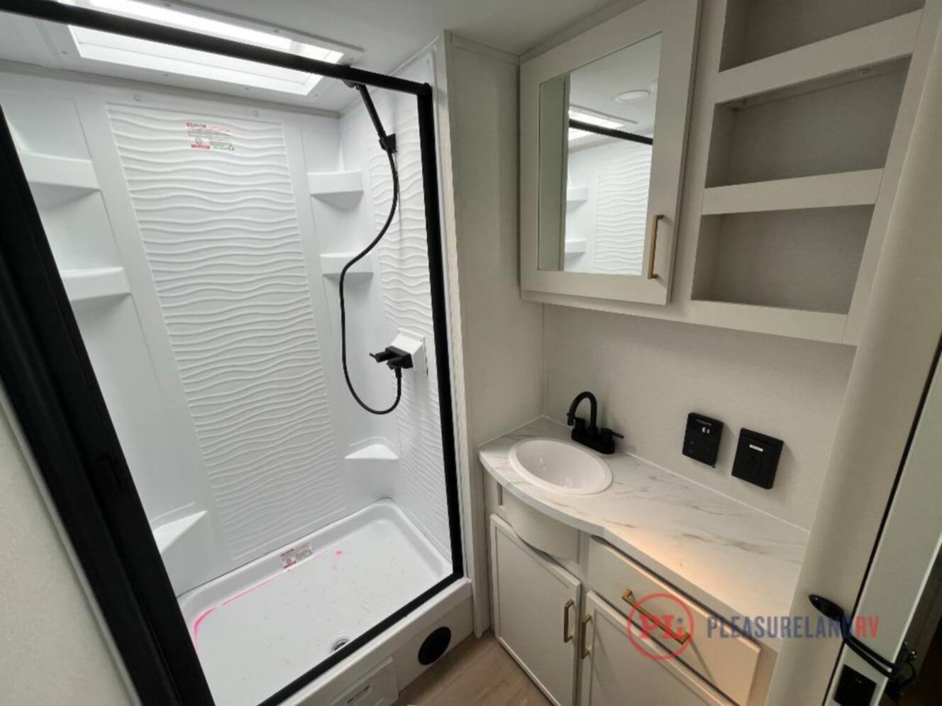 A photo of this 2026 Grand Design Transcend 285RKT