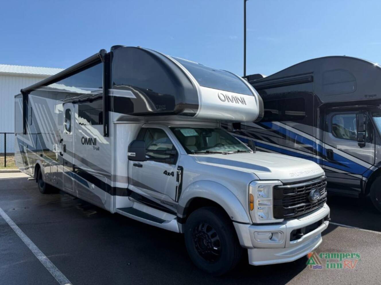 A photo of this 2026 Thor Motor Coach Omni Trail R36
