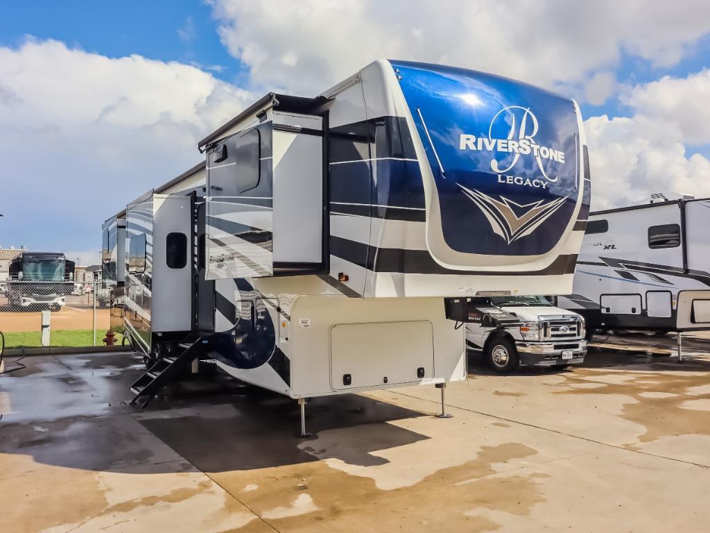 2024 Forest River Rv RiverStone 421FK in katy TX
