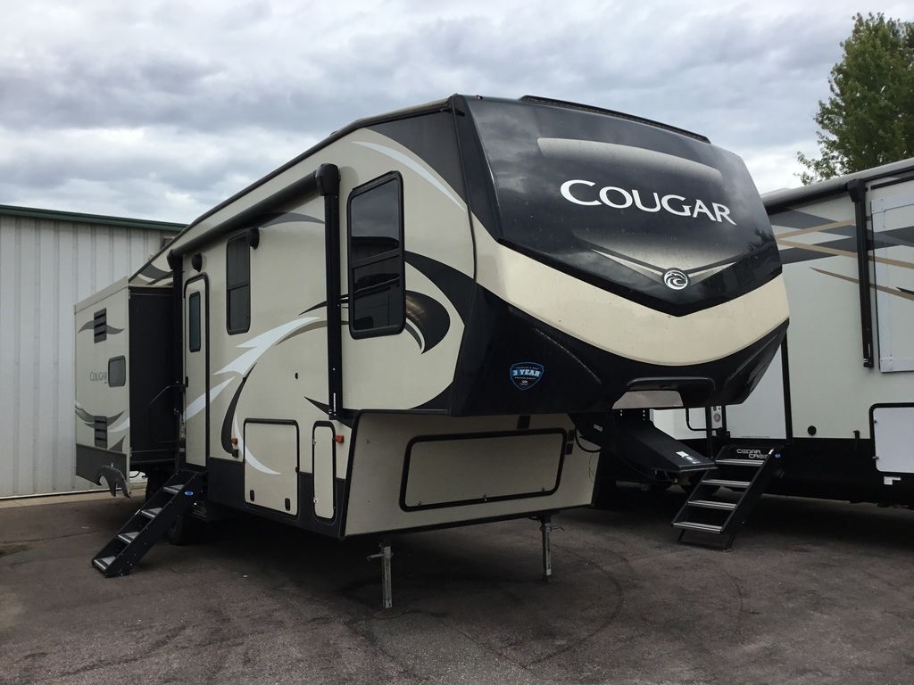 2019 Keystone Rv Cougar 310RLS in new ulm MN