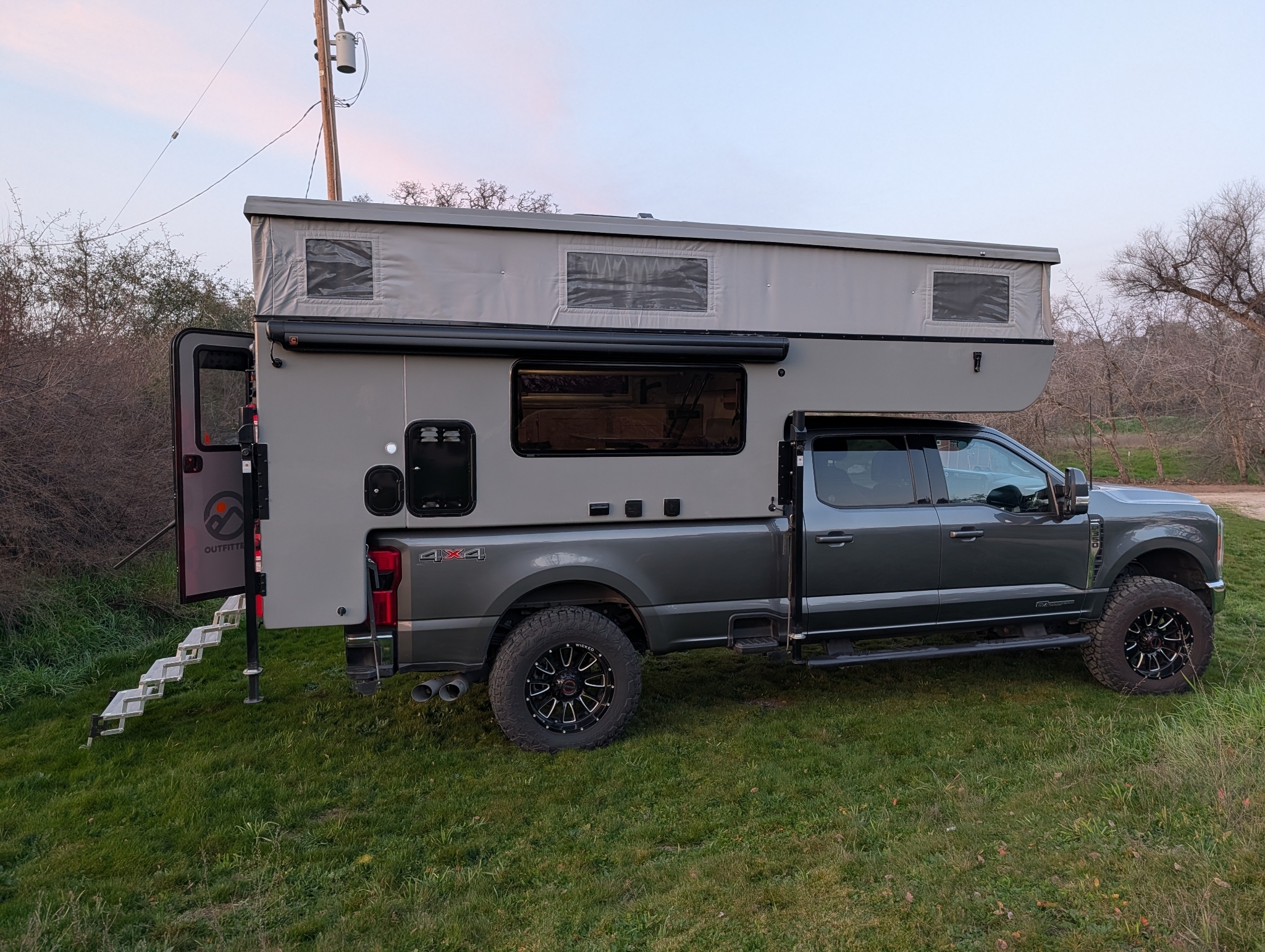 2025 Outfitter APEX 9.5 in auberry CA