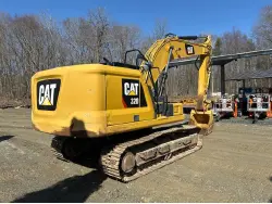 2018 CATERPILLAR 320