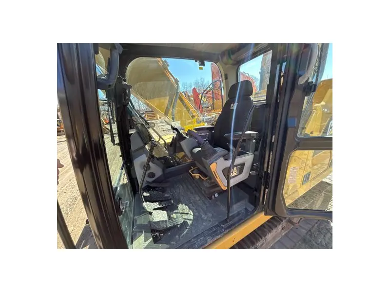 2018 CATERPILLAR 320