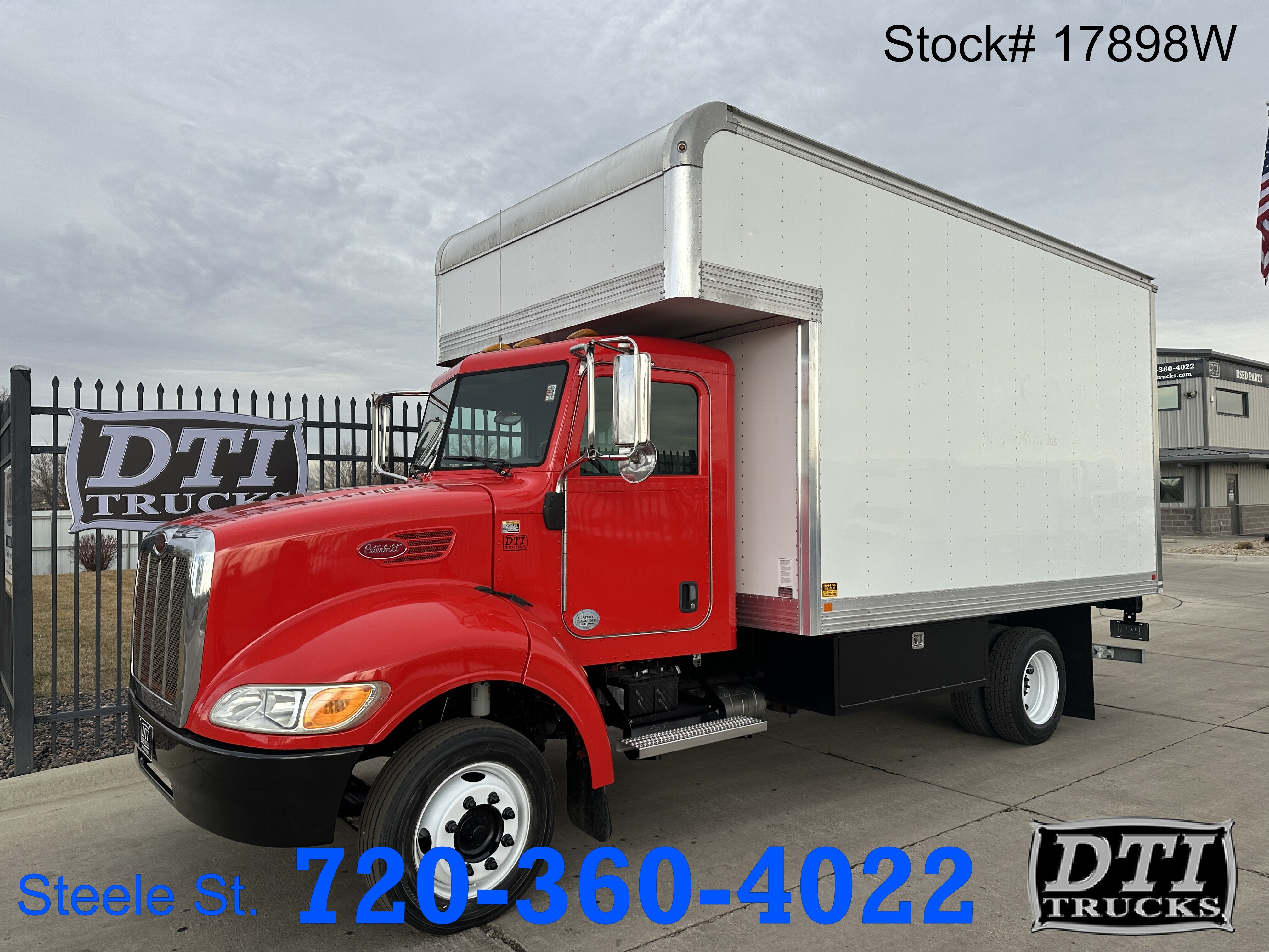 2014 PETERBILT 325 in Denver, CO