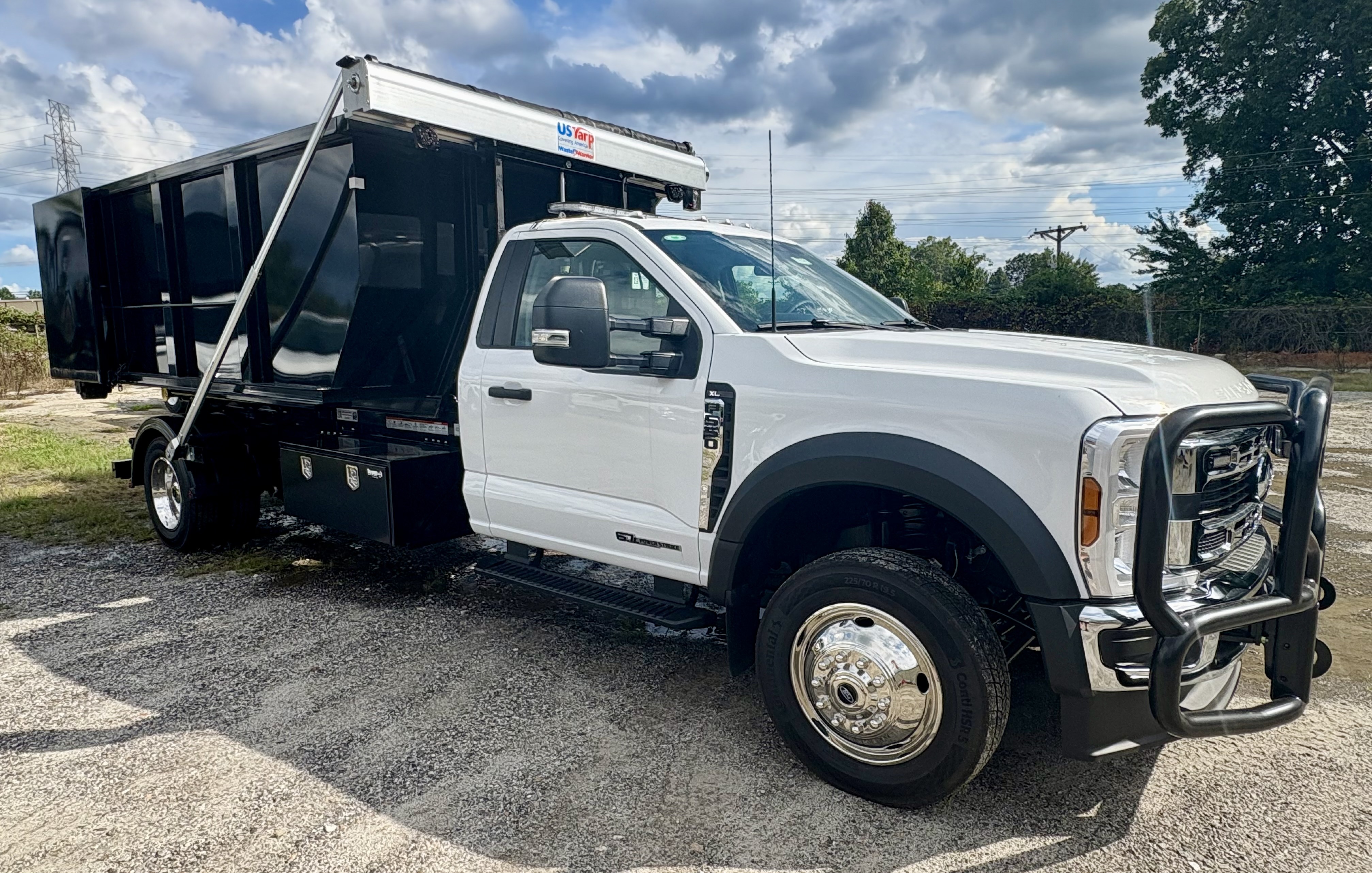 2025 FORD F550 XL - SWITCH-N-GO 13' ROLL OFF - WITH (1) DUMPSTER in Statesville, NC