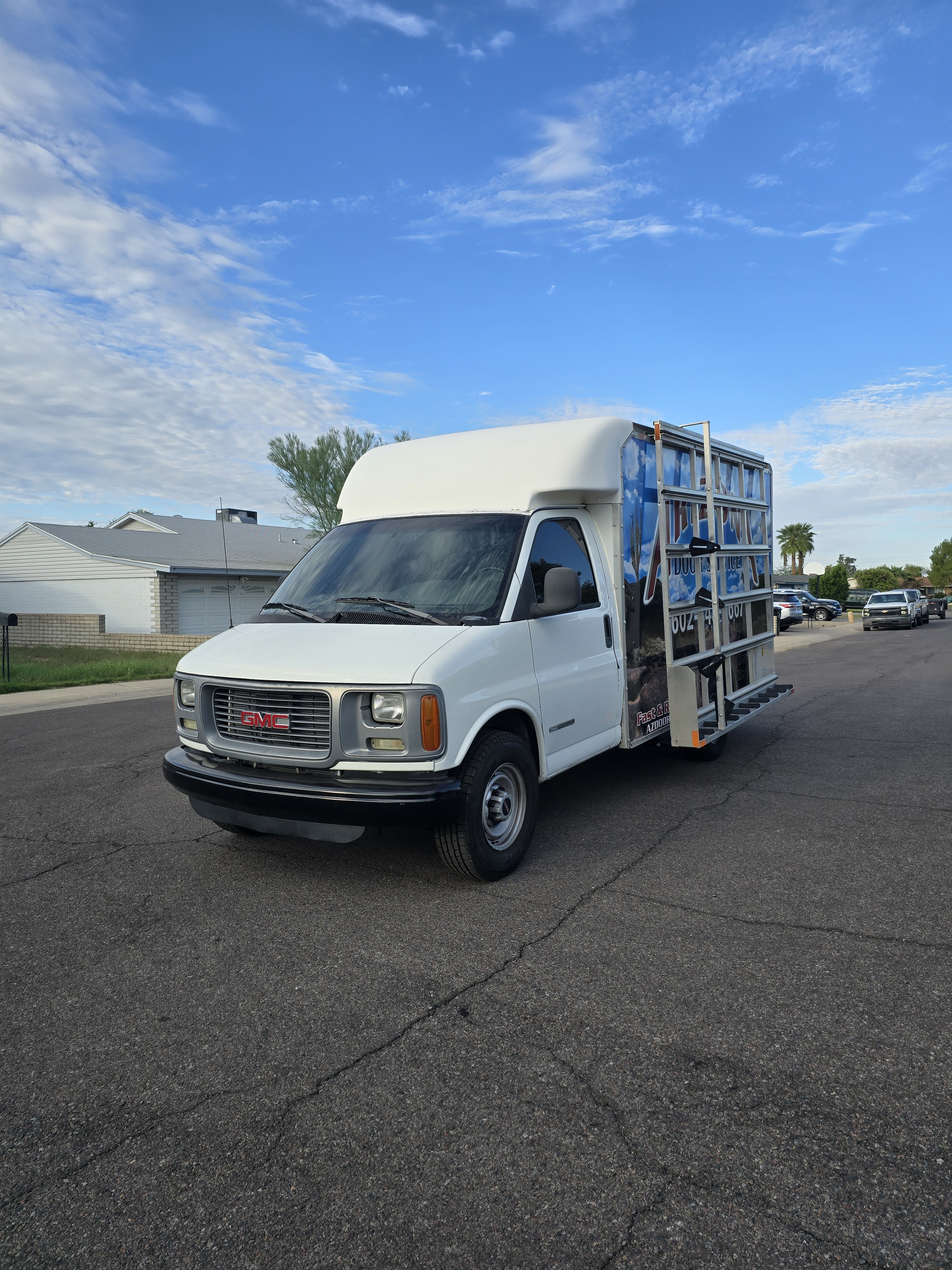 2002 GMC Savana G3500 in Glendale, AZ