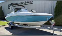 2025 Bayliner VR5 BOWRIDER - OUTBOARD Bowrider Boat boat