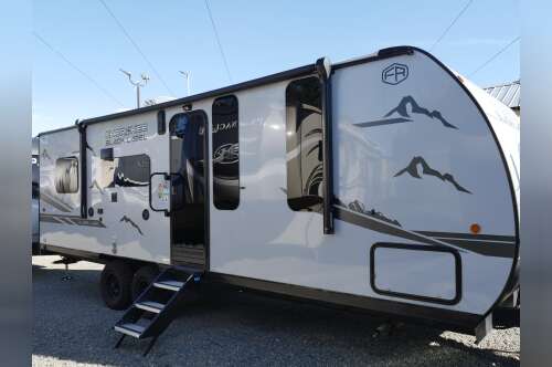 2025 Forest River CHEROKEE GREY WOLF BLACK LABEL 22RRBL in puyallup WA