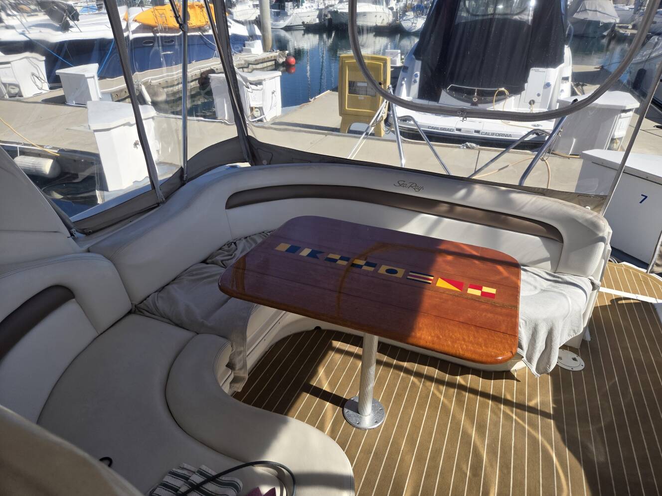 A photo of this 2004 Sea Ray 340 Sundancer