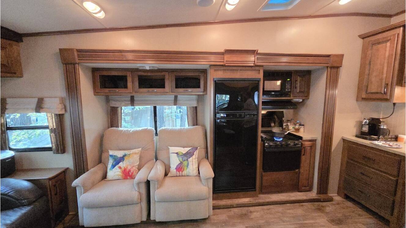 A photo of this 2015 Grand Design REFLECTION 27RL