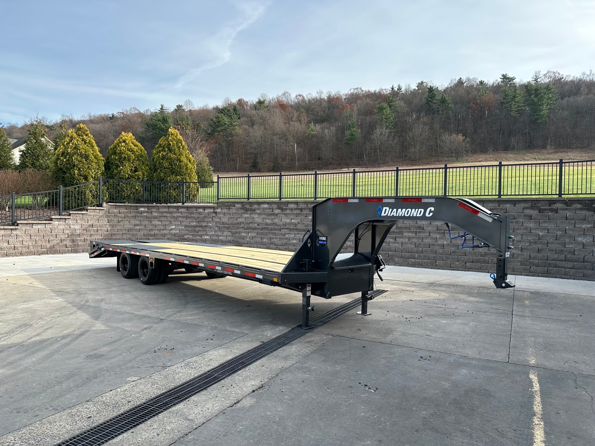 2026 Diamond C Gooseneck Trailers