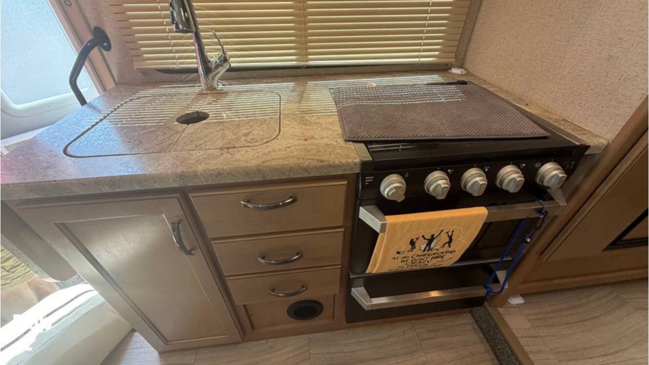 A photo of this 2020 Thor Motor Coach Daybreak 24DB